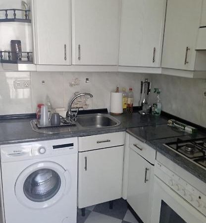 Habitacion Cerca Centro De Мадрид Екстериор снимка