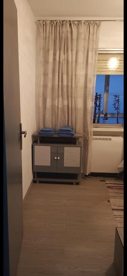 Habitacion Cerca Centro De Мадрид Екстериор снимка